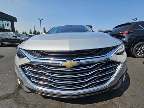 Used 2020 Chevrolet Malibu LT image 3