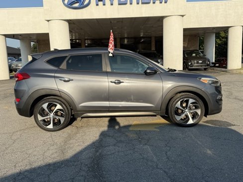 Used 2016 Hyundai Tucson Limited w/ Option Group 03 image 2