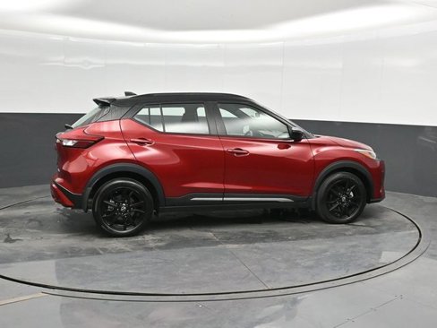 Used 2024 Nissan Kicks SR image 4