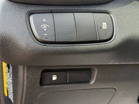 Used 2017 Kia Sorento LX image 17