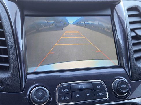 Used 2015 Chevrolet Impala LT w/ Convenience Package image 13