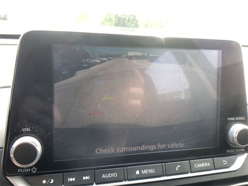 Used 2023 Nissan Altima 2.5 SV image 17