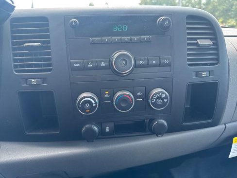 Used 2013 Chevrolet Silverado 1500 W/T image 17