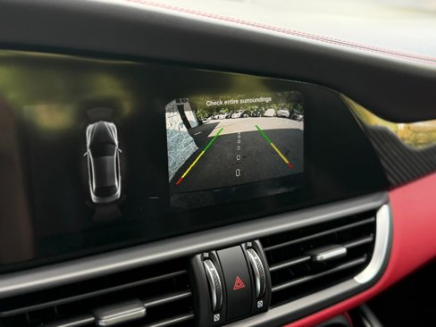 Used 2021 Alfa Romeo Giulia Quadrifoglio image 44