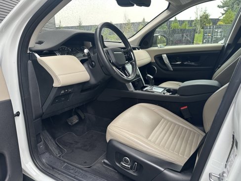 Used 2021 Land Rover Discovery Sport S image 4