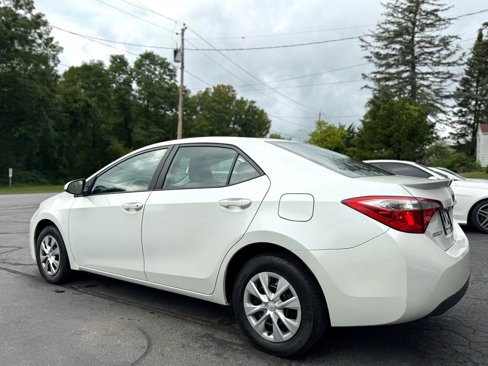 Used 2016 Toyota Corolla LE image 4