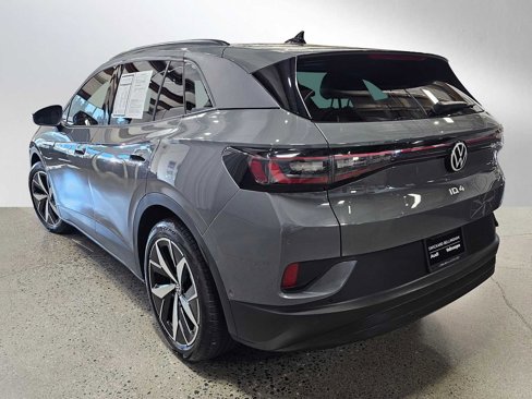 Used 2023 Volkswagen ID.4 S image 33