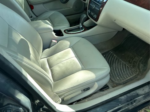 Used 2009 Chevrolet Impala LT w/ Luxury Edition Package image 8