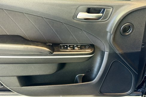 Used 2023 Dodge Charger SXT image 17