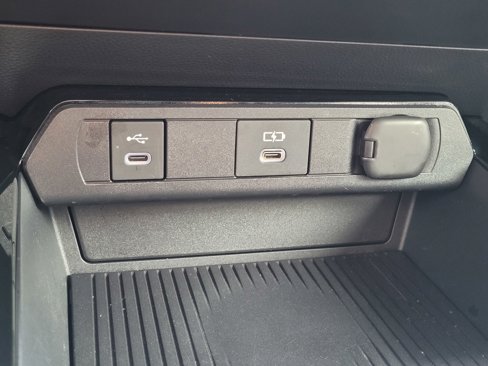 Used 2023 Toyota Prius Prime SE image 24