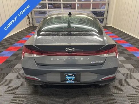 Used 2023 Hyundai Elantra Blue image 4