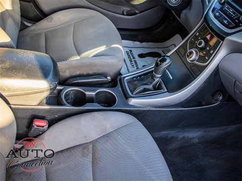 Used 2016 Hyundai Elantra SE image 11