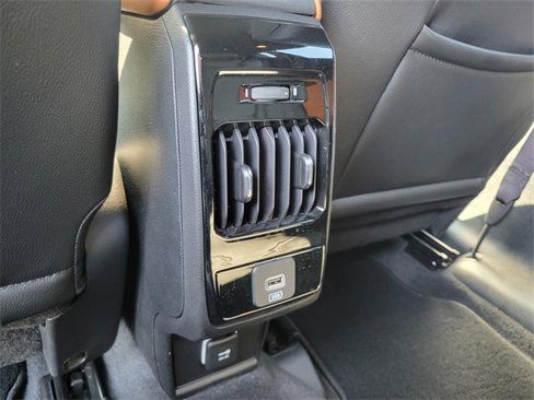 Used 2024 Jeep Compass Limited image 14