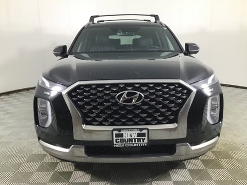 Used 2022 Hyundai Palisade Calligraphy w/ Cargo Package image 2