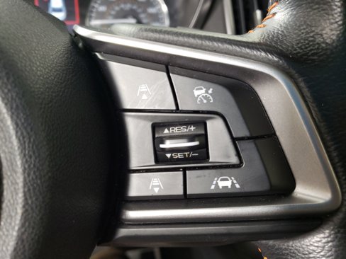 Used 2019 Subaru Crosstrek 2.0i Limited w/ Moonroof Package w/Navigation image 19