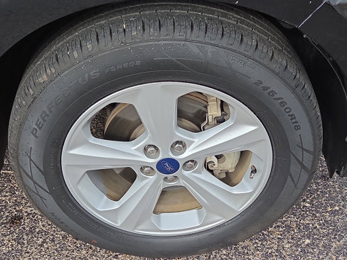 Used 2018 Ford Edge SE image 7