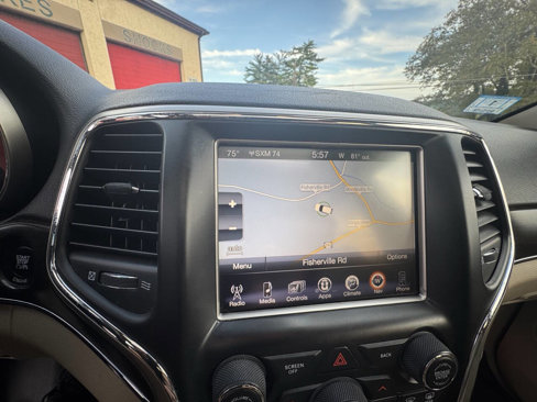 Used 2014 Jeep Grand Cherokee Limited w/ Trailer Tow Group IV image 31