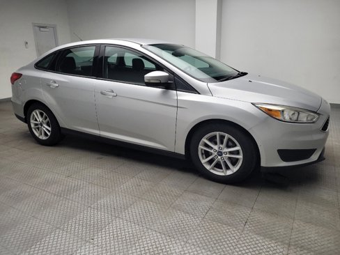 Used 2018 Ford Focus SE w/ Cold Weather Package image 11