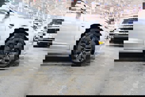 Used 2018 Tesla Model 3 Long Range image 14