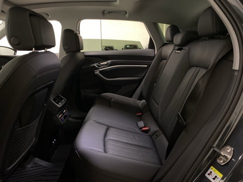 Used 2021 Audi e-tron Premium w/ Black Optic Package image 72