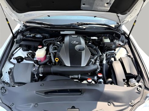 Used 2016 Lexus IS 200t image 10