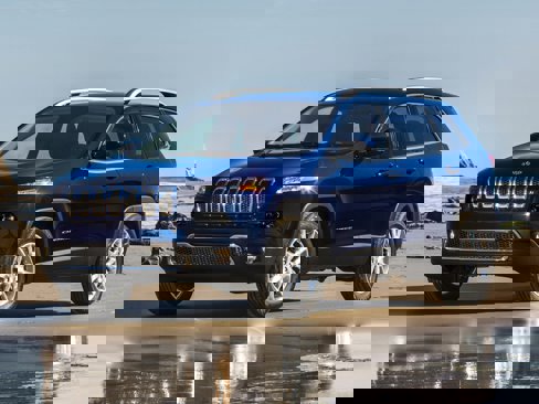 Used 2016 Jeep Cherokee High Altitude image 1