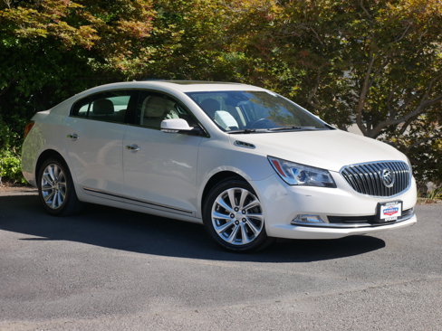 Used 2014 Buick LaCrosse Leather w/ Driver Confidence Package image 28