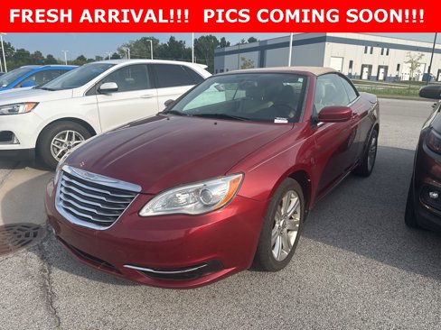 Used 2012 Chrysler 200 Touring image 1