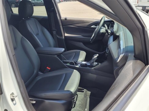 Used 2024 Buick Encore GX Sport Touring image 14
