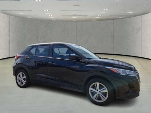 Used 2024 Nissan Kicks S image 3