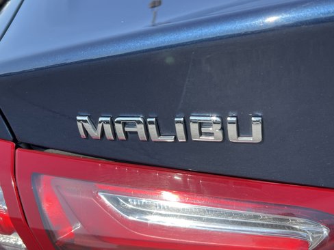 Used 2022 Chevrolet Malibu LT image 9
