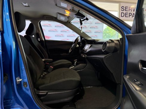 Used 2021 Nissan Kicks S image 18