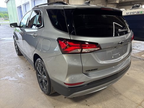 Used 2024 Chevrolet Equinox RS image 4