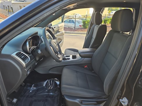 Used 2019 Jeep Grand Cherokee Laredo image 14