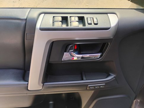 Used 2023 Toyota 4Runner Limited image 13