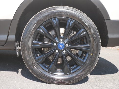 Used 2017 Ford Escape Titanium image 17