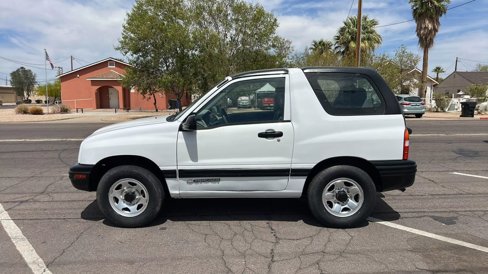 Used 1999 Chevrolet Tracker 2WD Convertible image 7