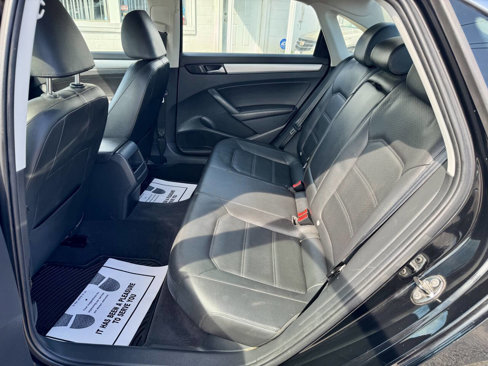 Used 2012 Volkswagen Passat 2.5 SE image 11