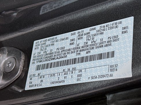 Used 2021 Ford Escape Titanium image 36