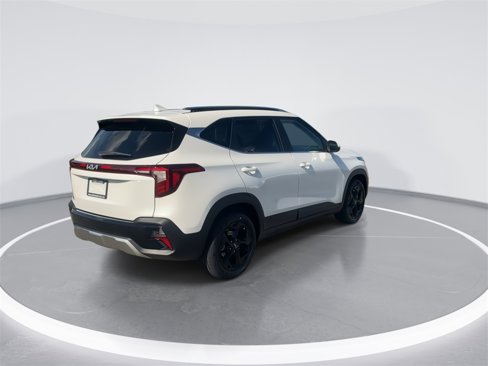 New 2026 Kia Seltos EX image 8