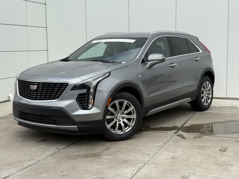 Certified 2023 Cadillac XT4 Premium Luxury image 2