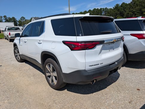 Used 2022 Chevrolet Traverse LT w/ LT Premium Package image 4