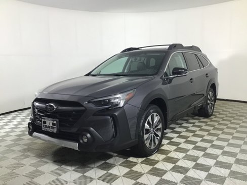 Used 2023 Subaru Outback Limited XT image 3
