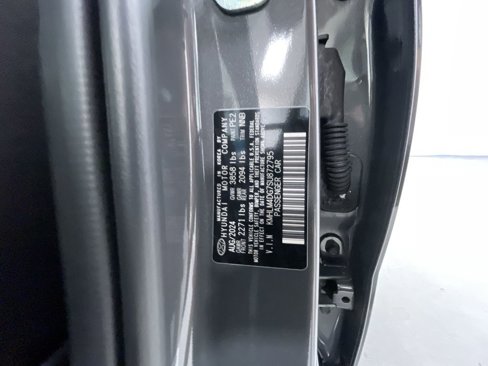 Used 2025 Hyundai Elantra Sport image 24