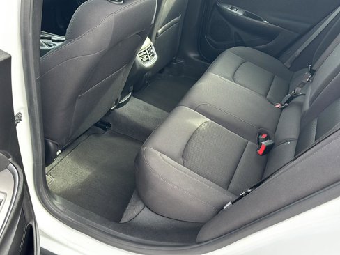 Used 2024 Chevrolet Malibu LT image 17