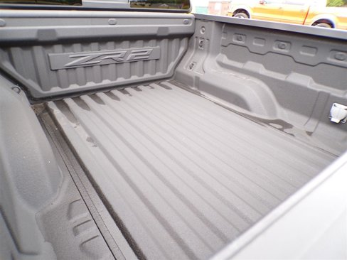 Used 2023 Chevrolet Colorado ZR2 w/ ZR2 Convenience Package III image 12