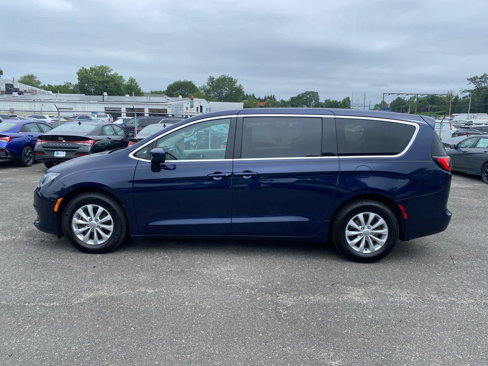 Used 2017 Chrysler Pacifica Touring w/ Tire & Wheel Group image 1