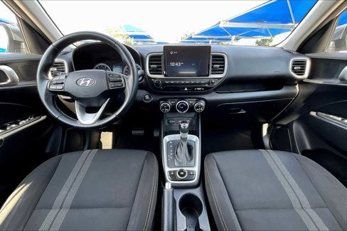 Used 2021 Hyundai Venue SEL w/ Premium Package image 15