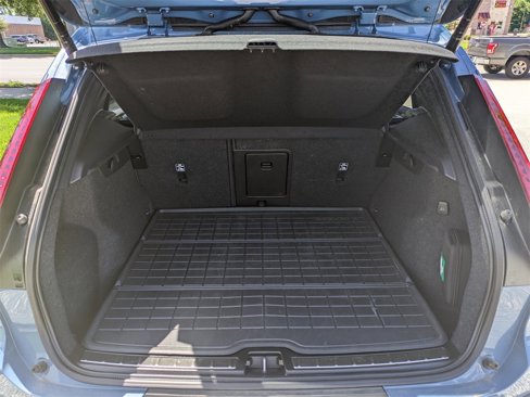 Certified 2024 Volvo XC40 B5 Plus w/ Protection Package Premier image 13