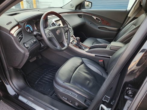 Used 2010 Buick LaCrosse CXS w/ Touring Package image 6